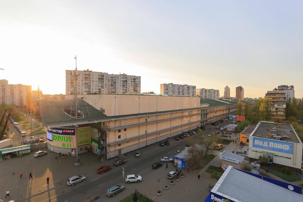 Apartment On Obolonskiy Prospect 12 Kiev Dış mekan fotoğraf
