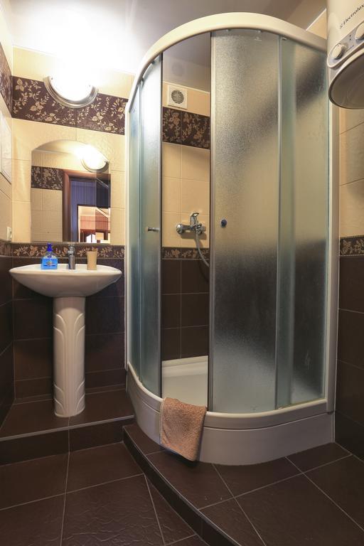 Apartment On Obolonskiy Prospect 12 Kiev Dış mekan fotoğraf