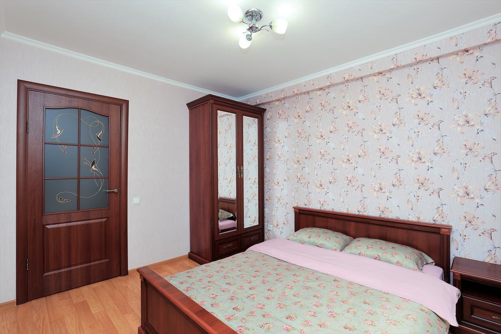 Apartment On Obolonskiy Prospect 12 Kiev Dış mekan fotoğraf